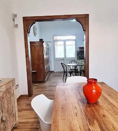 Maison Chloe *