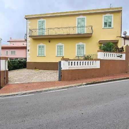 Casa vacanze Maison Chloé La Maddalena (Sassari)